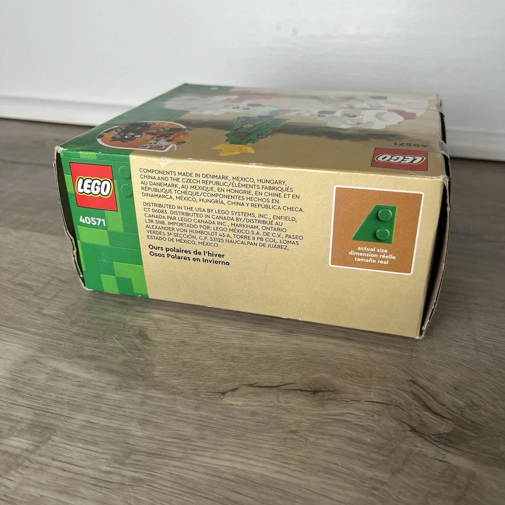 LEGO Wintertime Polar Bears 40571 Christmas Décor Building Kit Gift Tree New Box - Picture 3 of 8